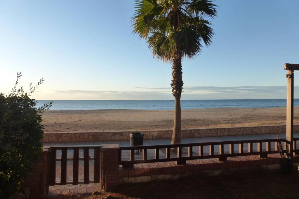 Apartamento A 1ª Linea De Mar, Vilafortuny カンブリルス エクステリア 写真