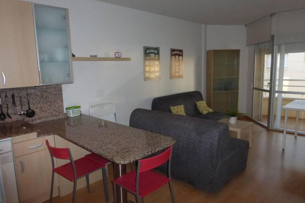 Apartamento A 1ª Linea De Mar, Vilafortuny カンブリルス エクステリア 写真